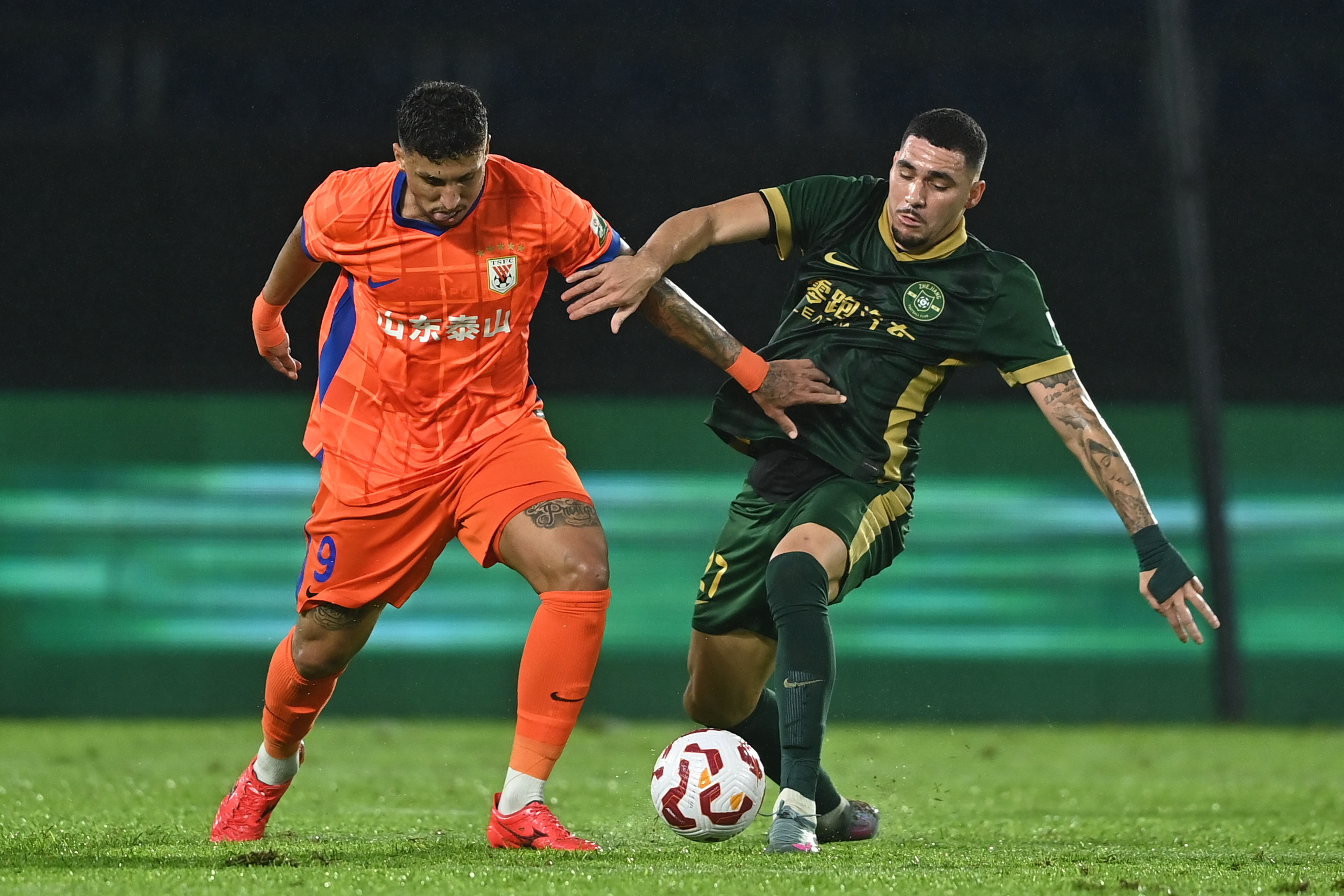 包含上海久事围绕国王杯官宣签约皇家社会冲刺阶段战术微调，达拉斯独行侠围绕欧超杯强势反弹直接炸裂的词条