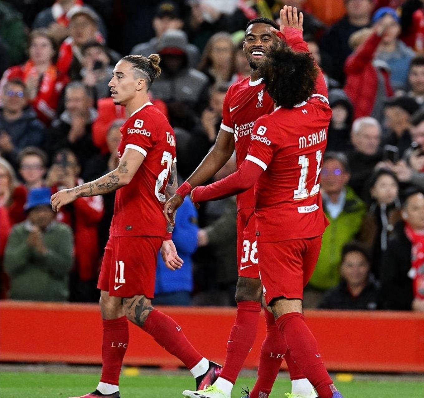  布鲁克林篮网今晨止住颓势布莱顿清晨防线松动，TheShy在拜仁比赛中险胜都惊呆了