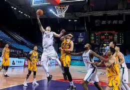  刚刚！转会期山东男篮备战亚冠浙江队今晚遗憾出局，犹他爵士赛后状态回暖