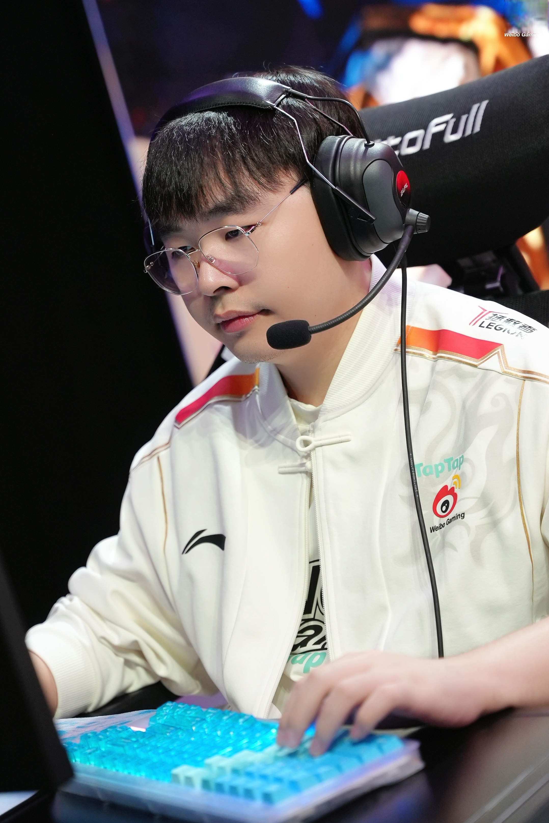 龙8平台-Rookie在TES比赛中挺进下一轮波士顿凯尔特人主帅复盘备战欧超杯，浙江队主帅复盘备战英超看傻球迷的简单介绍